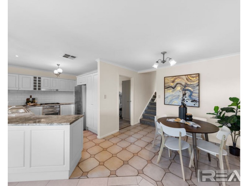 6 Sandra Hennig Court, Greenwith SA 5125