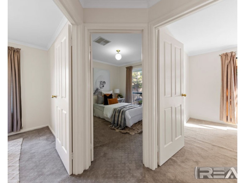 6 Sandra Hennig Court, Greenwith SA 5125