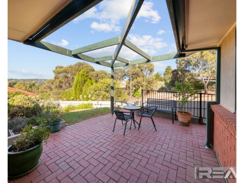 6 Sandra Hennig Court, Greenwith SA 5125