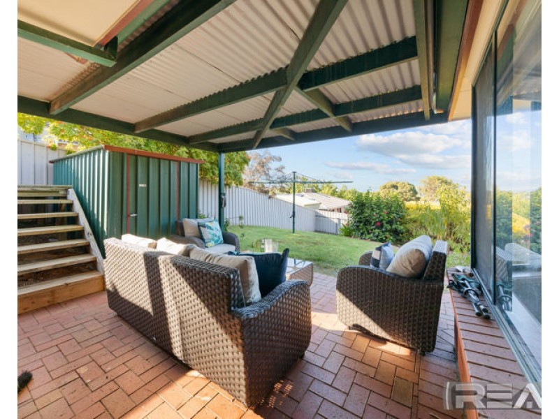 6 Sandra Hennig Court, Greenwith SA 5125
