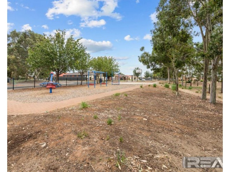 1 Albert Court, Andrews Farm SA 5114