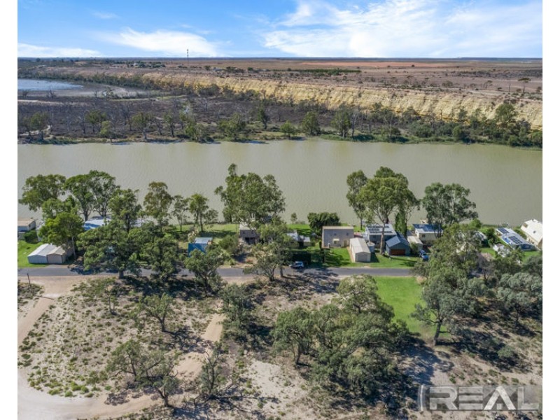 67 & 68 Page Drive, Blanchetown SA 5357