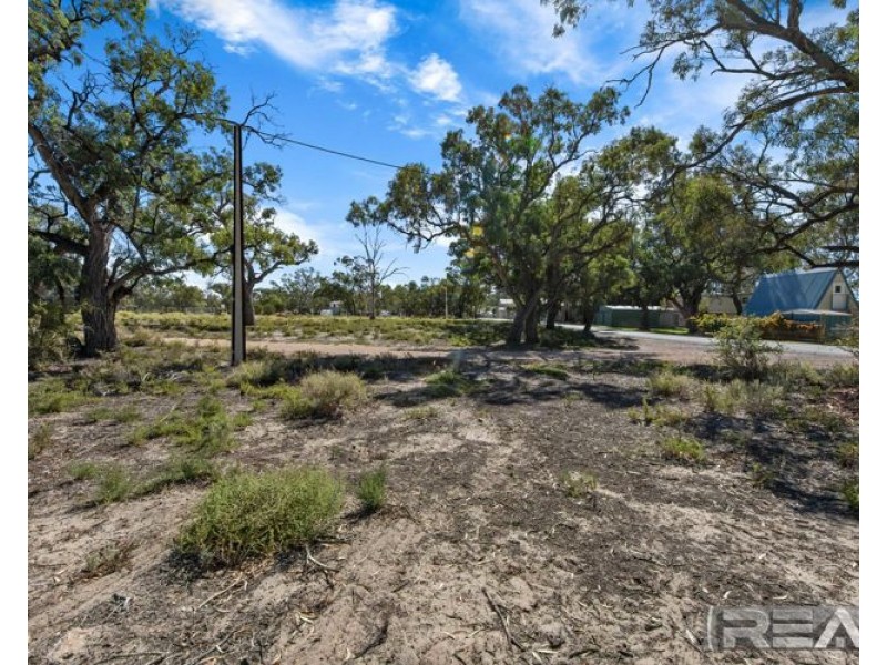 67 & 68 Page Drive, Blanchetown SA 5357