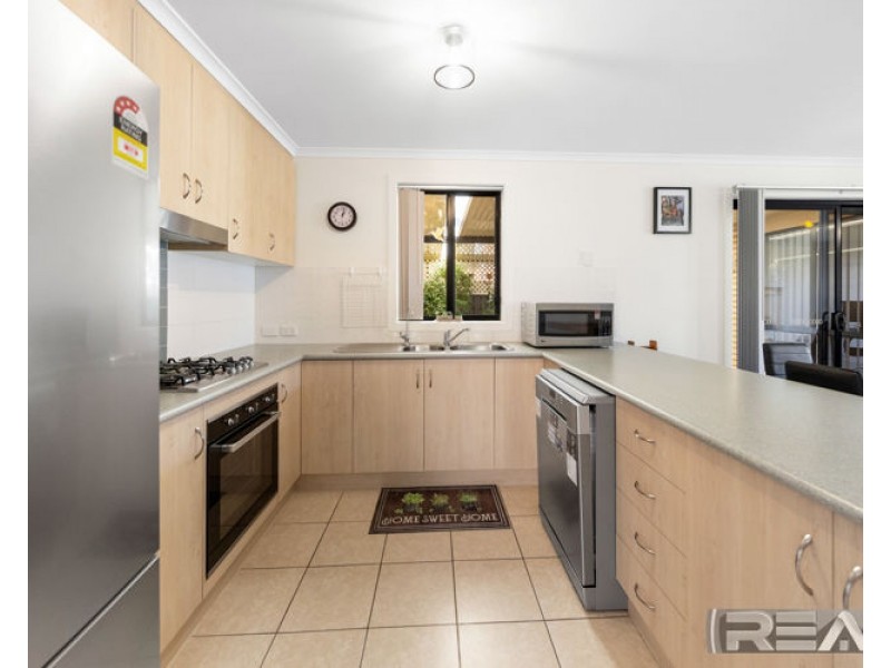 102 Lakeside Drive, Andrews Farm SA 5114