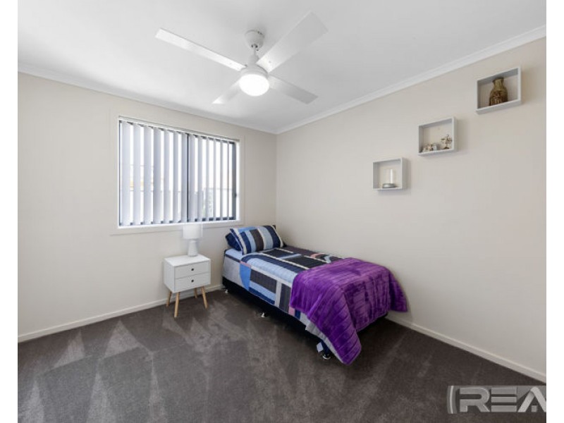 102 Lakeside Drive, Andrews Farm SA 5114