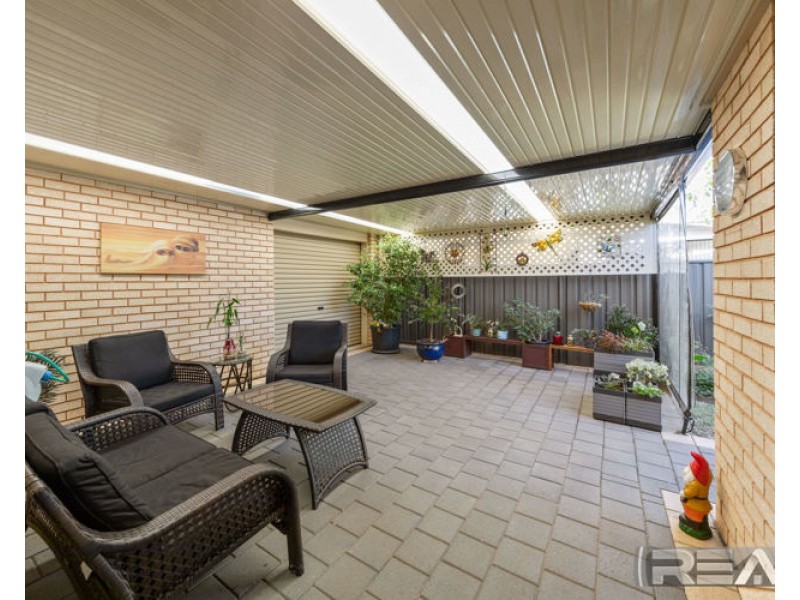 102 Lakeside Drive, Andrews Farm SA 5114