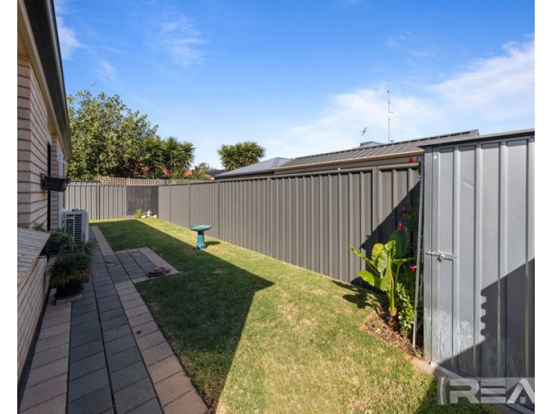 102 Lakeside Drive, Andrews Farm SA 5114