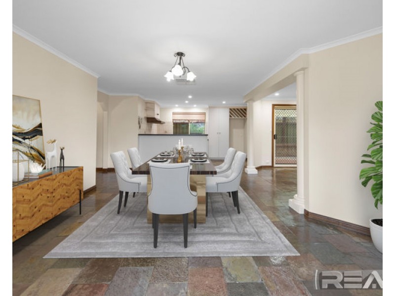 42 Hedgerow Drive, Gulfview Heights SA 5096