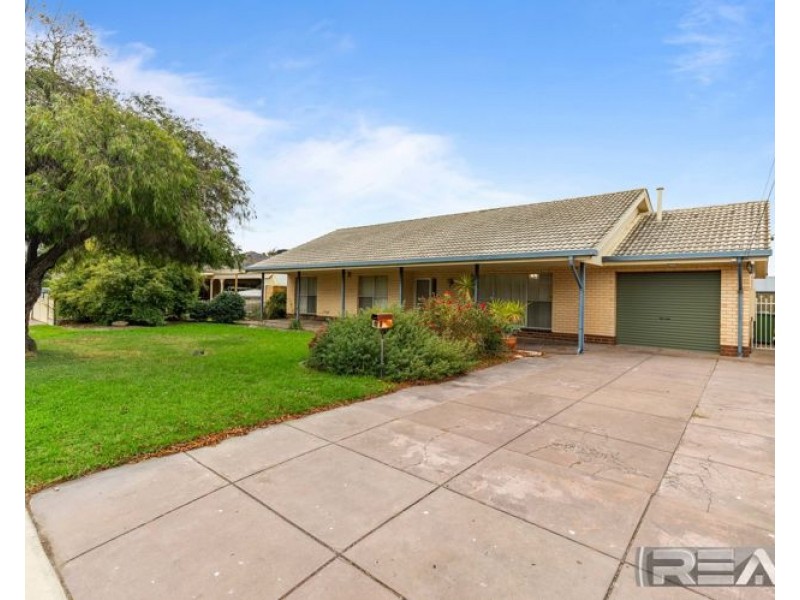 10 Dennis Drive, West Beach SA 5024