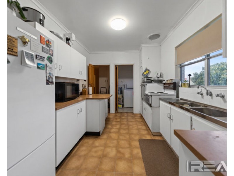 10 Dennis Drive, West Beach SA 5024