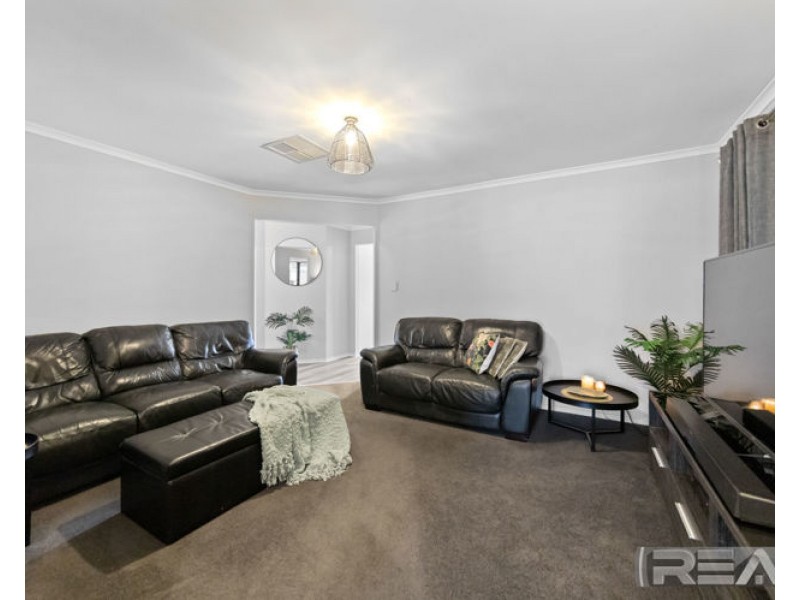 7 Lumsden Court, Evanston Park SA 5116