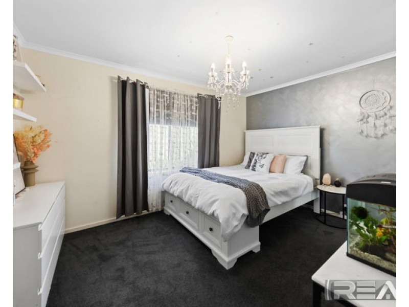 7 Lumsden Court, Evanston Park SA 5116