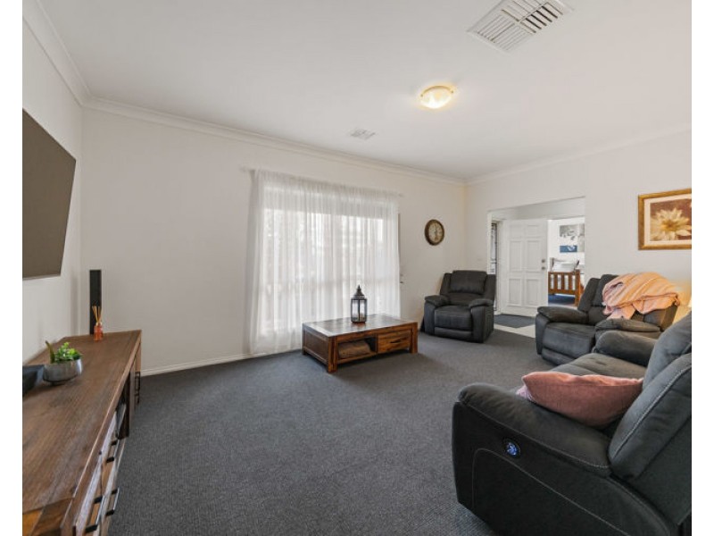 5 Amberwell Terrace, Burton SA 5110