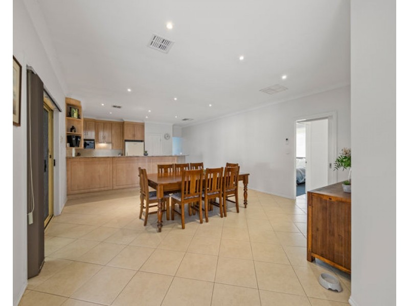 5 Amberwell Terrace, Burton SA 5110