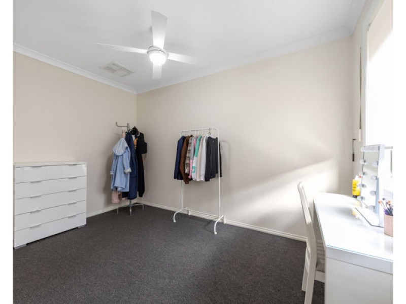 5 Amberwell Terrace, Burton SA 5110