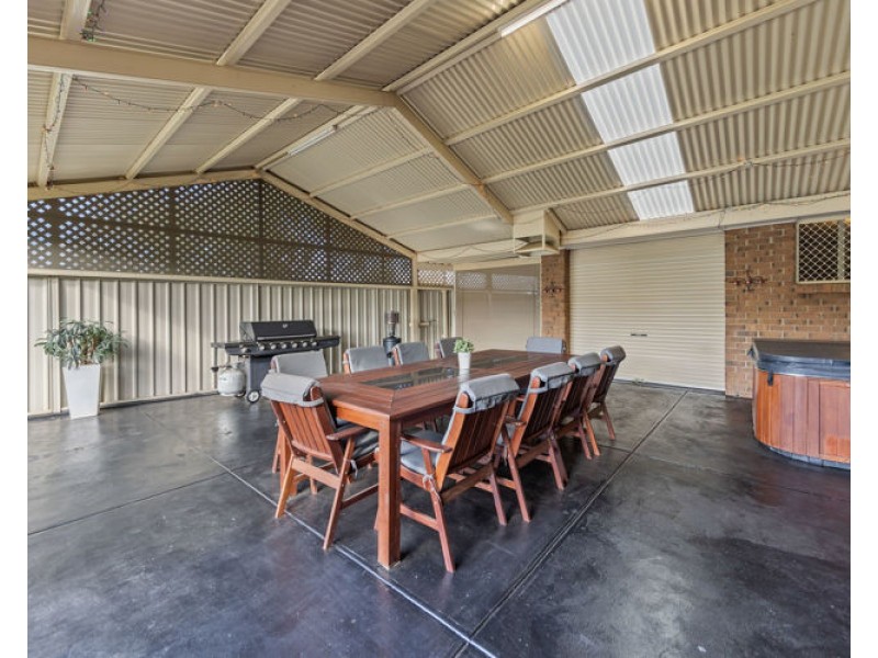 5 Amberwell Terrace, Burton SA 5110