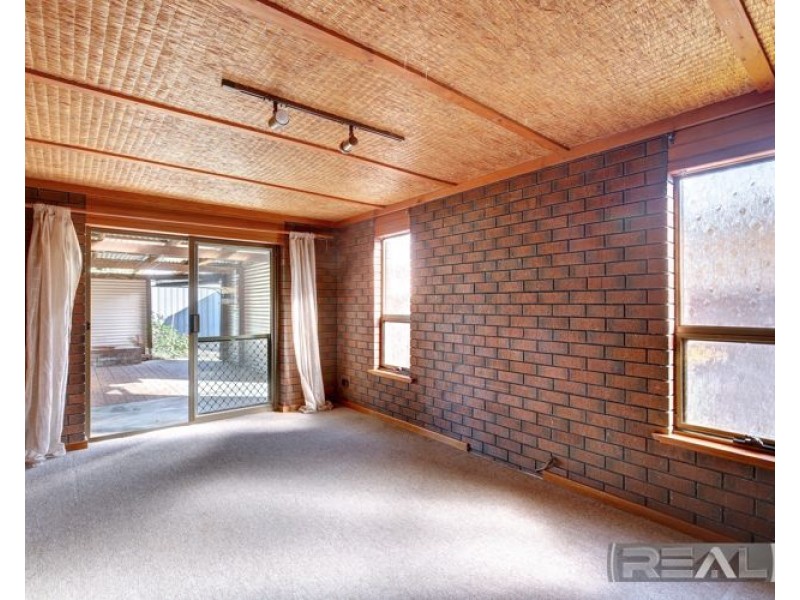 15 Edinburgh Street, Murray Bridge SA 5253