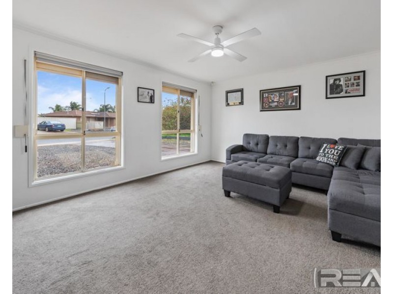 43 Greenfields Drive, Andrews Farm SA 5114