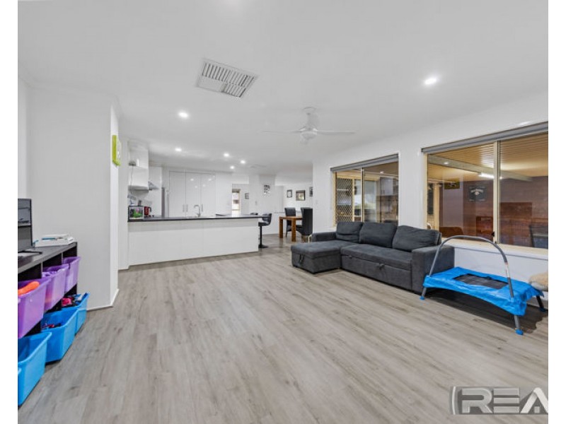 43 Greenfields Drive, Andrews Farm SA 5114