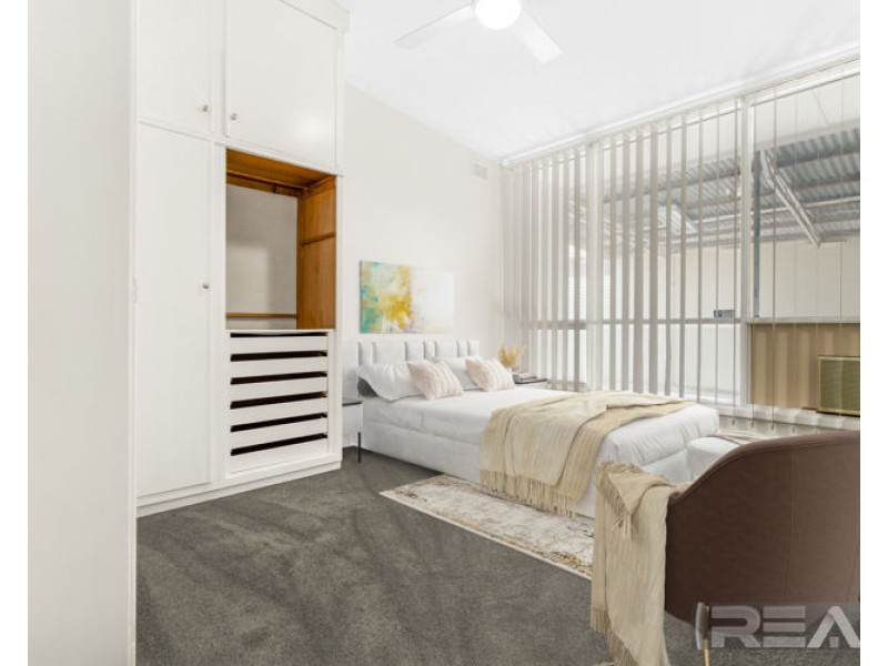 11 Kings Road, Salisbury Downs SA 5108