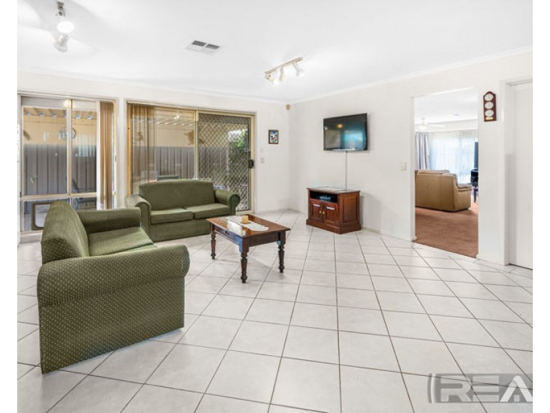 4 Elope Court, Paralowie SA 5108