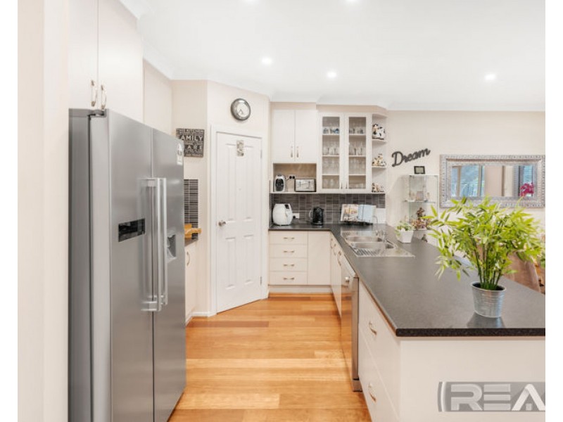 26 Martinique Walk, Mawson Lakes SA 5095