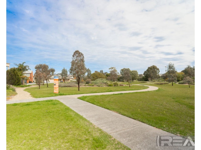 26 Martinique Walk, Mawson Lakes SA 5095