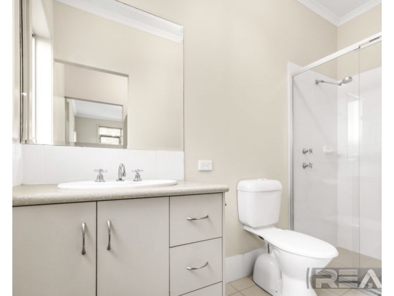 85 Lakeside Drive, Andrews Farm SA 5114