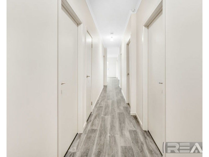 85 Lakeside Drive, Andrews Farm SA 5114