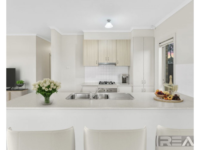 85 Lakeside Drive, Andrews Farm SA 5114