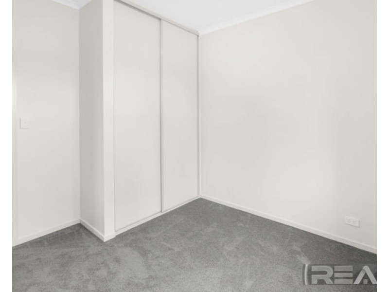 85 Lakeside Drive, Andrews Farm SA 5114