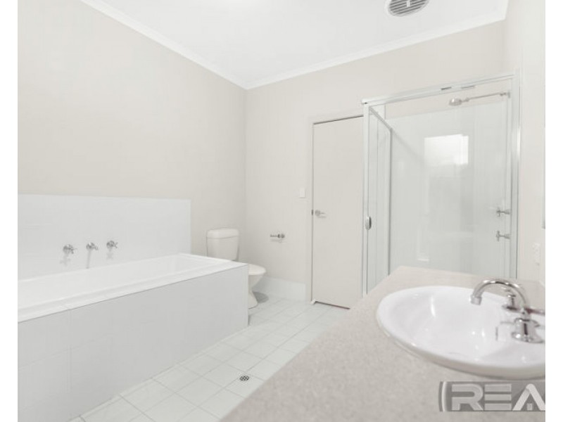 85 Lakeside Drive, Andrews Farm SA 5114