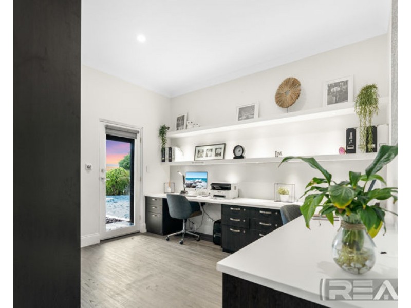 25 Hedgerow Court, Greenwith SA 5125