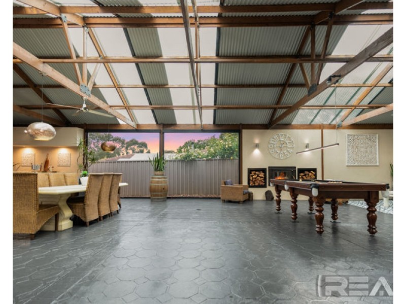 25 Hedgerow Court, Greenwith SA 5125