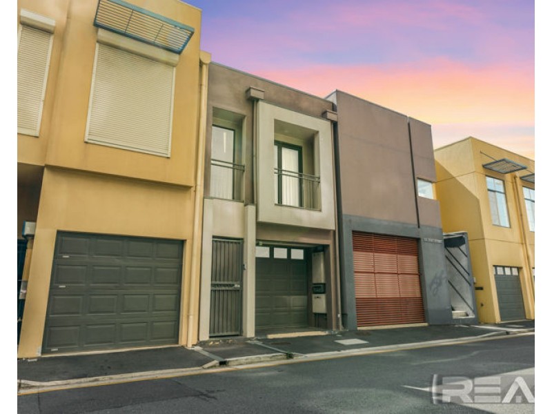 102 Gray Street, Adelaide SA 5000