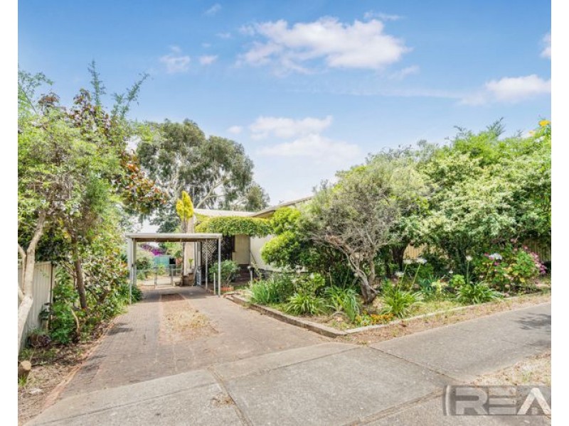33 Blyth Street, Clearview SA 5085