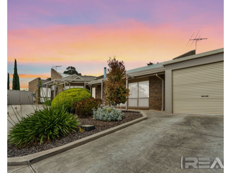 5 Kosmina Crescent, Hillbank SA 5112