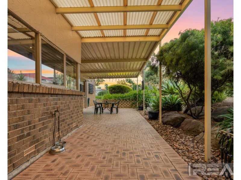 5 Kosmina Crescent, Hillbank SA 5112