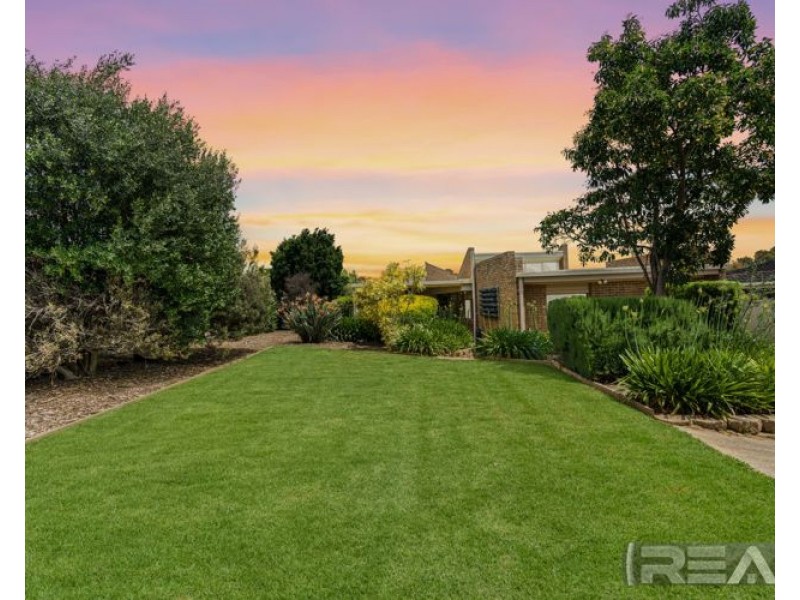 5 Kosmina Crescent, Hillbank SA 5112