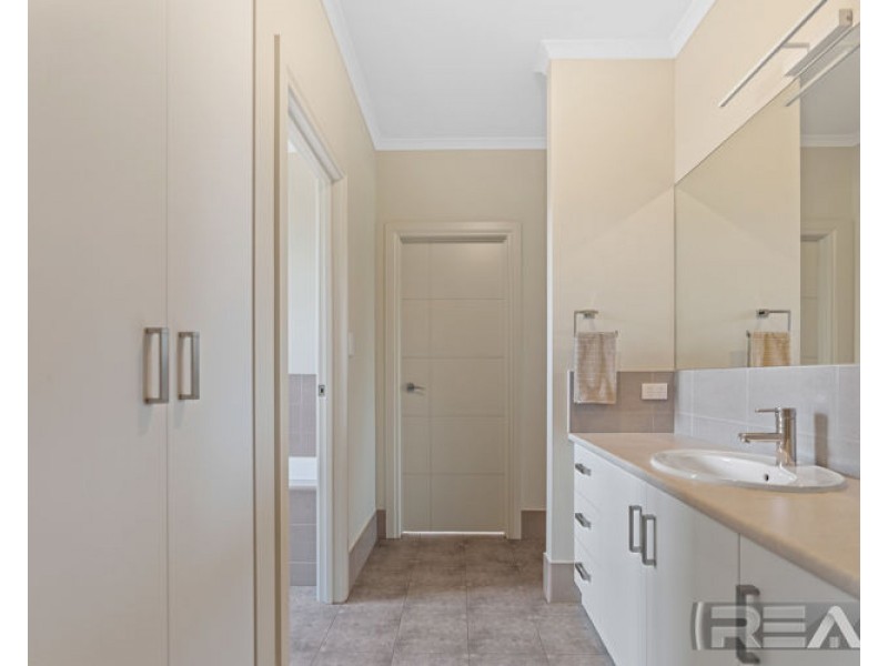 6 Teakle Court, Angle Vale SA 5117