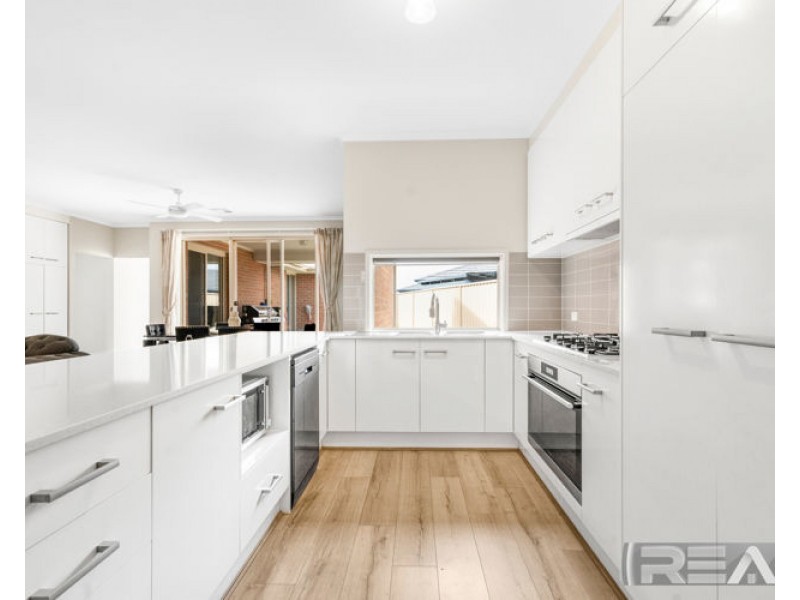 210 Newton Boulevard, Munno Para SA 5115