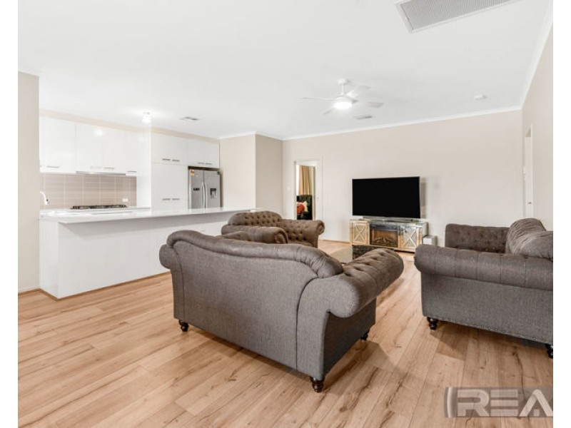 210 Newton Boulevard, Munno Para SA 5115