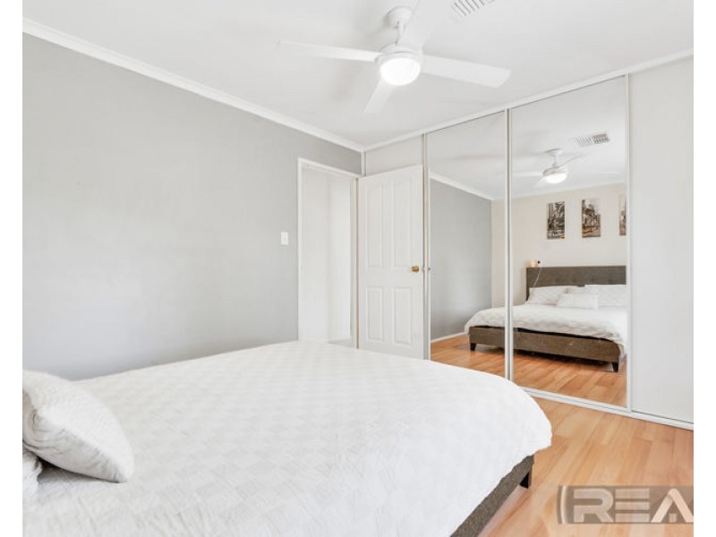 4 Oak Avenue, Burton SA 5110