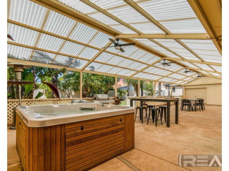 4 Oak Avenue, Burton SA 5110