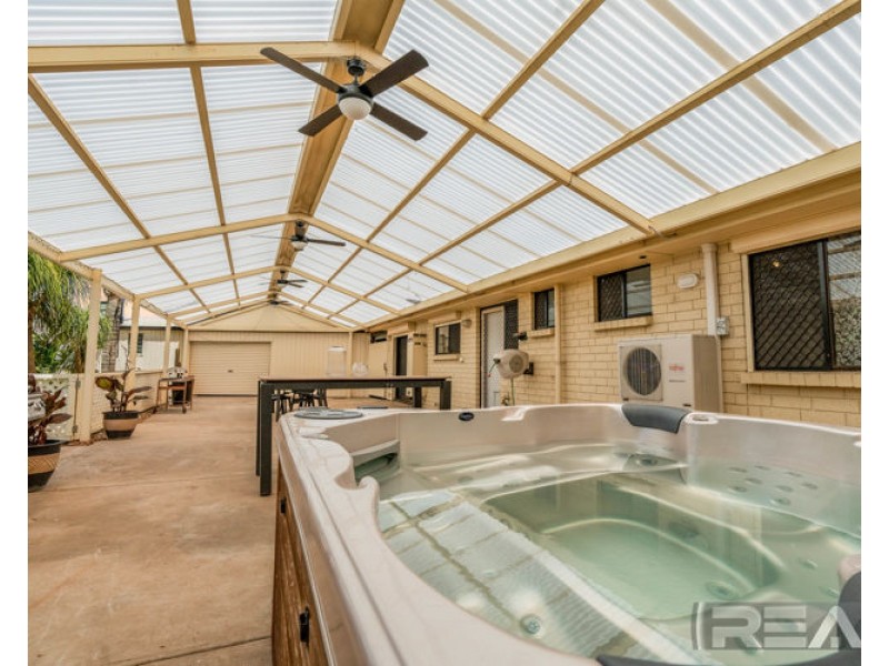 4 Oak Avenue, Burton SA 5110