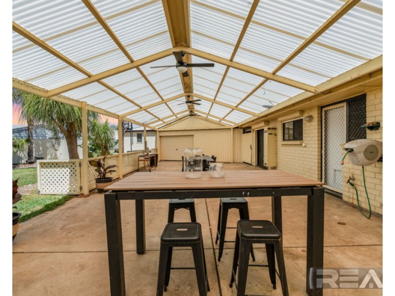 4 Oak Avenue, Burton SA 5110