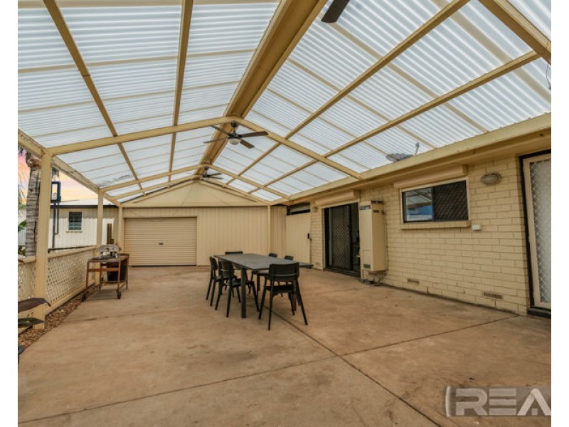 4 Oak Avenue, Burton SA 5110