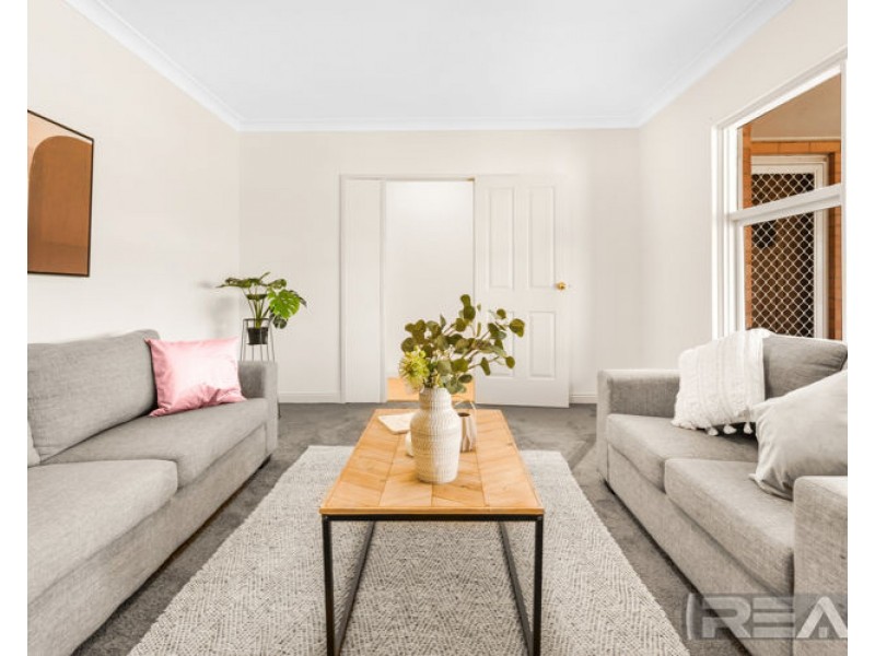 33 Opal Road, Morphett Vale SA 5162