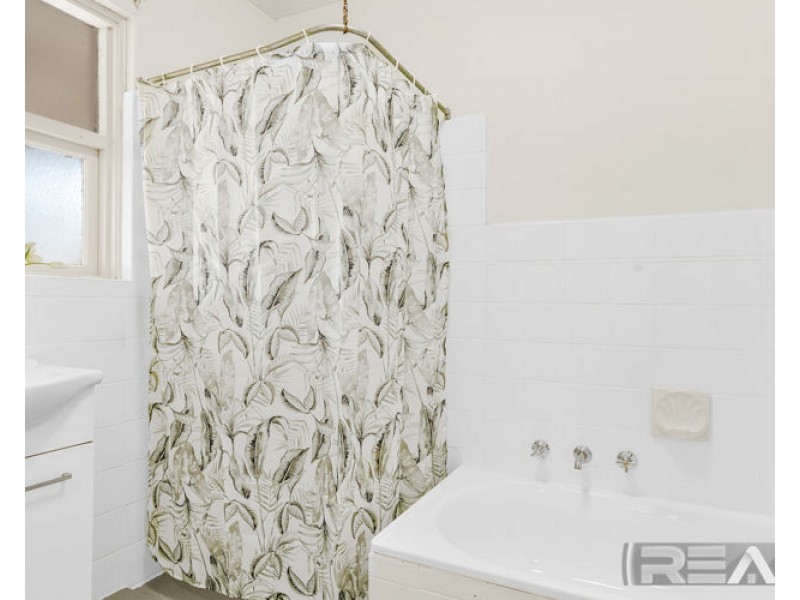 33 Opal Road, Morphett Vale SA 5162