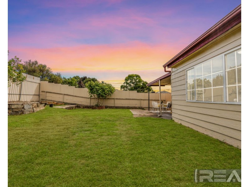 33 Opal Road, Morphett Vale SA 5162